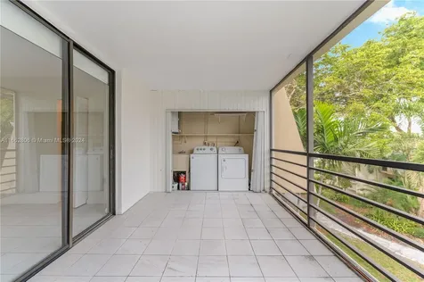 20301 NE 30th Avenue Aventura FL 33180