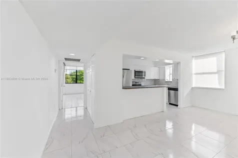 20301 NE 30th Avenue Aventura FL 33180