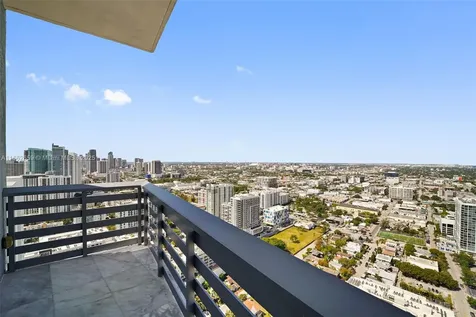 460 NE 28th Street Miami FL 33137