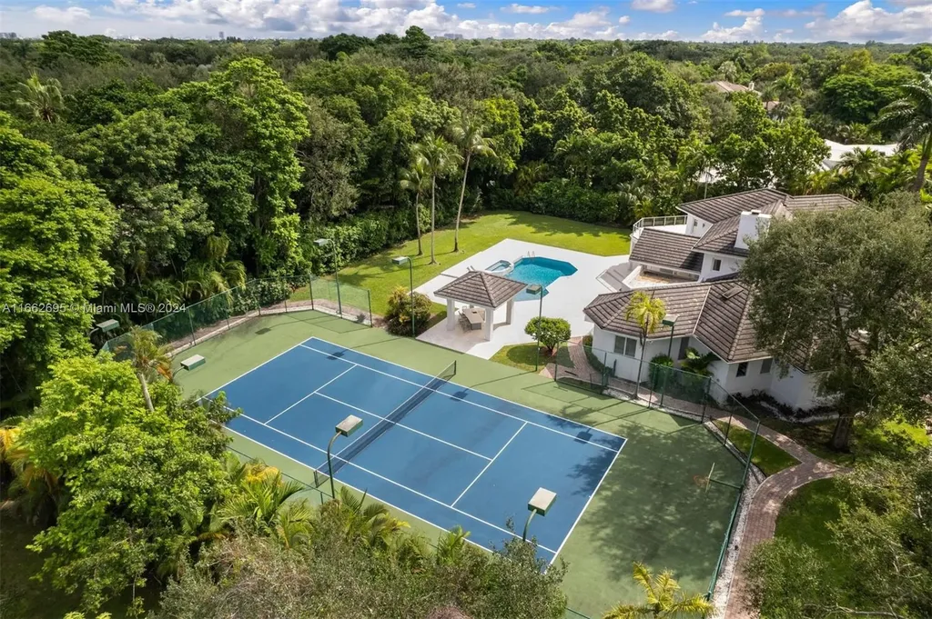 6445 SW 102nd Street Pinecrest FL 33156