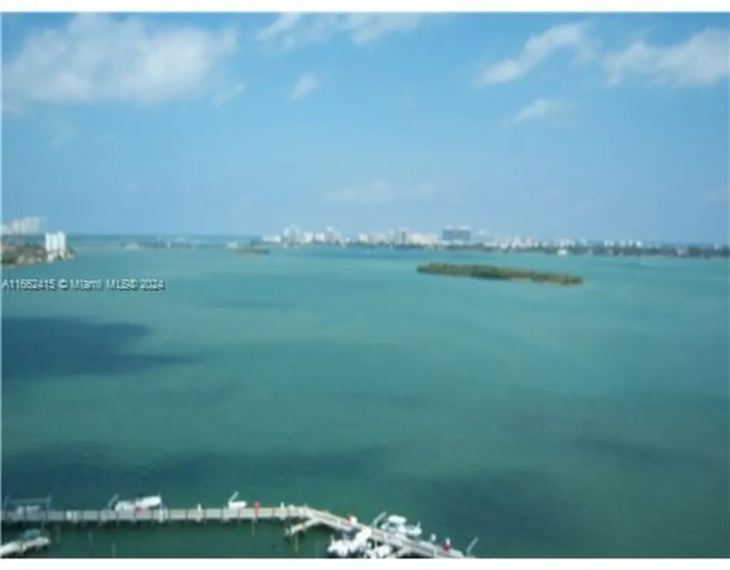4000 Towerside Terrace Miami FL 33138