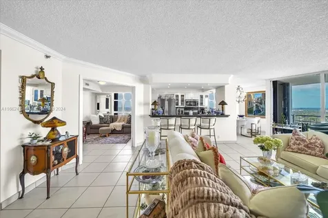4000 Towerside Terrace Miami FL 33138