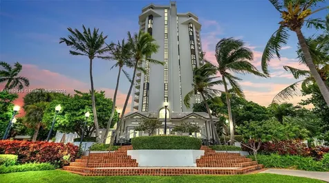 4000 Towerside Terrace Miami FL 33138