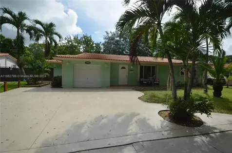 14231 Lake Saranac Avenue Miami Lakes FL 33014
