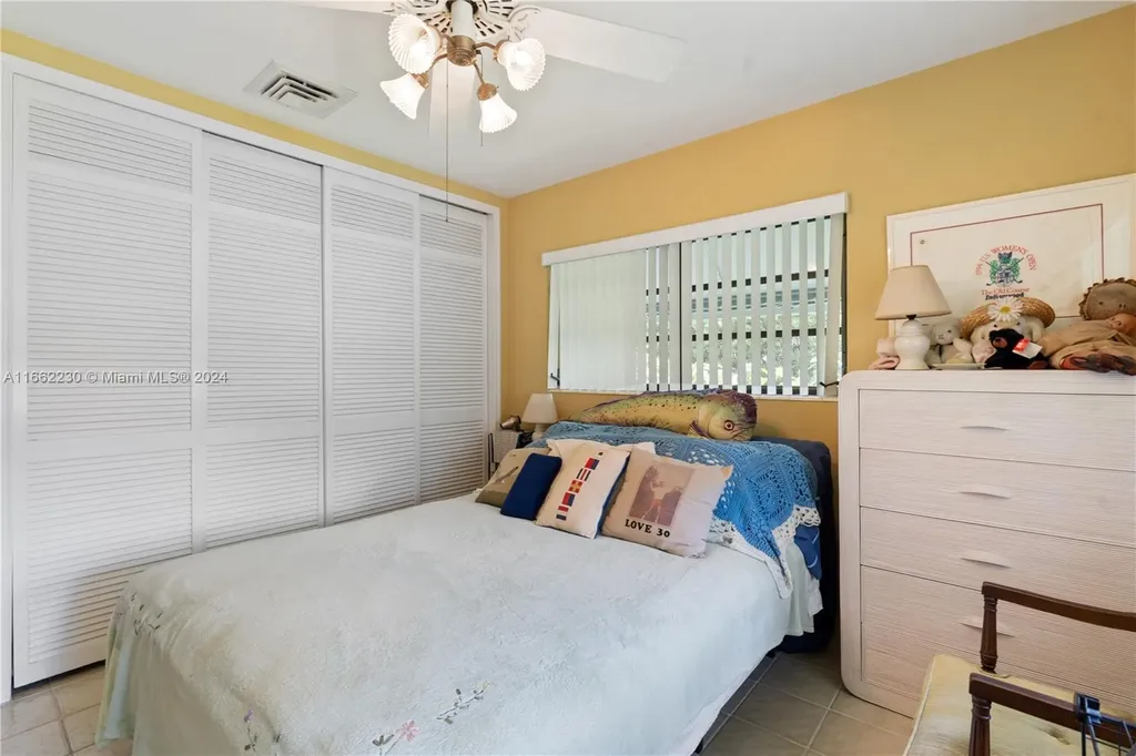 1643 SE 13th Street Fort Lauderdale FL 33316