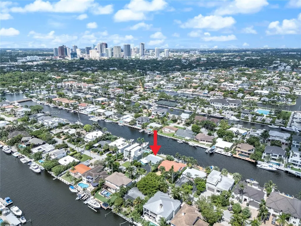 1643 SE 13th Street Fort Lauderdale FL 33316