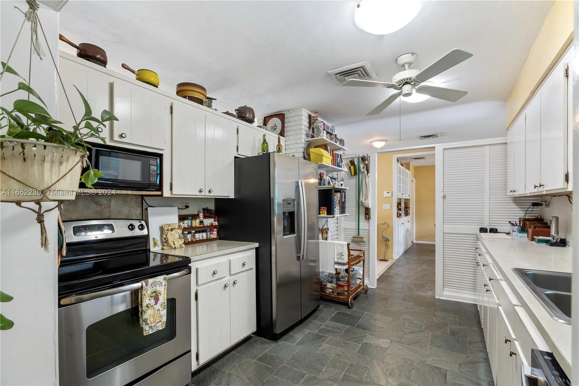 1643 SE 13th Street Fort Lauderdale FL 33316