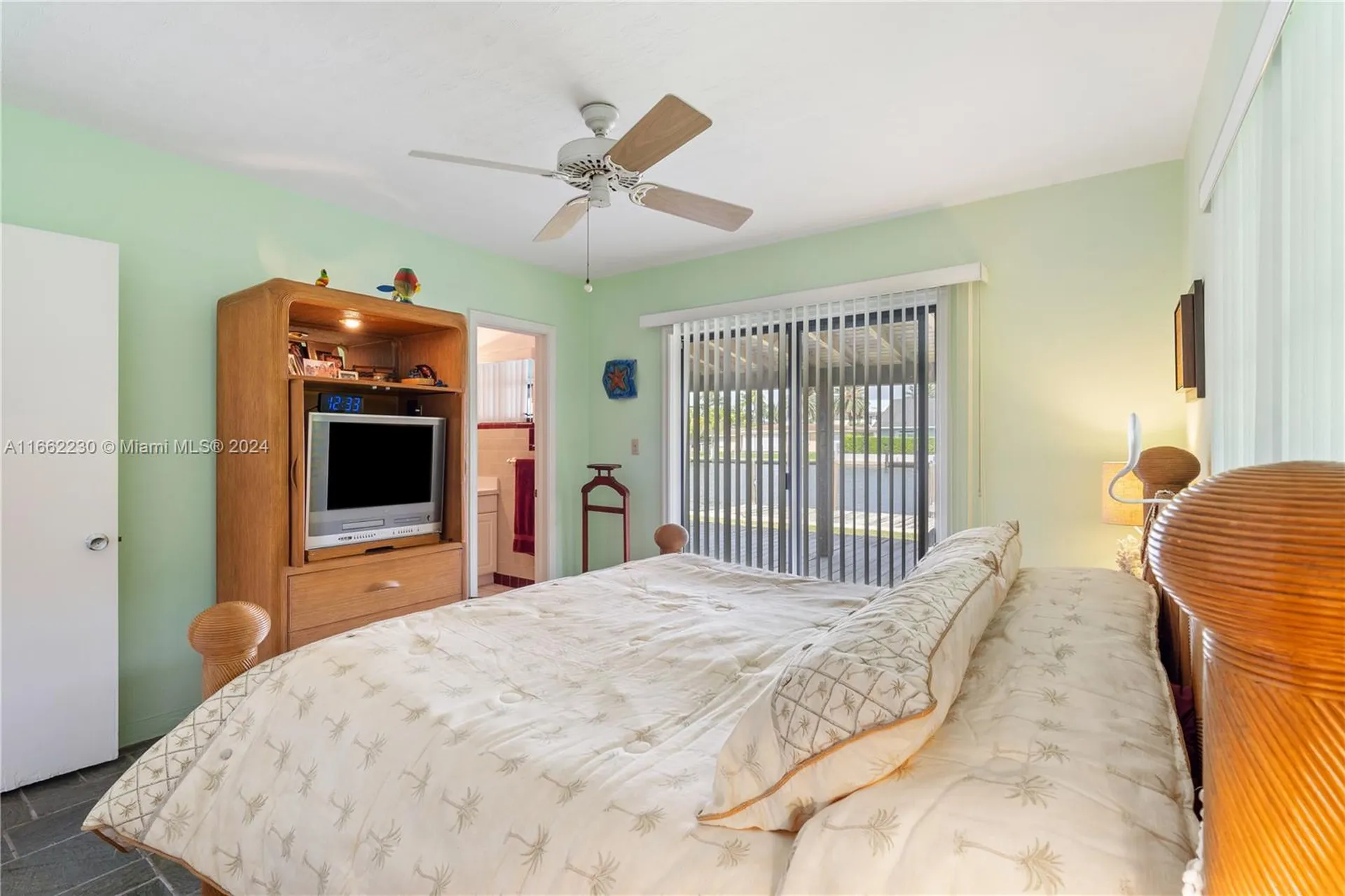 1643 SE 13th Street Fort Lauderdale FL 33316