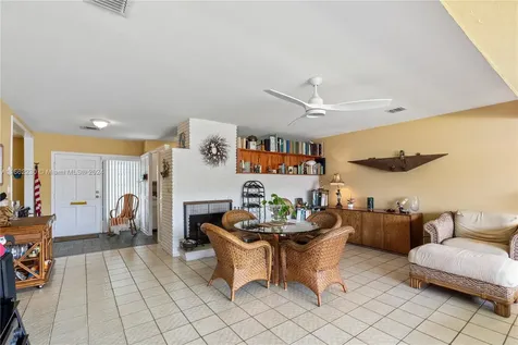 1643 SE 13th Street Fort Lauderdale FL 33316