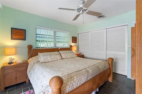 1643 SE 13th Street Fort Lauderdale FL 33316