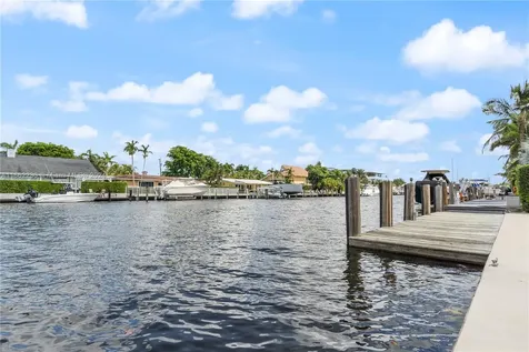 1643 SE 13th Street Fort Lauderdale FL 33316