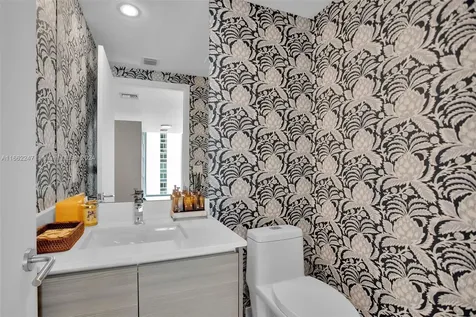 460 NE 28th Street Miami FL 33137