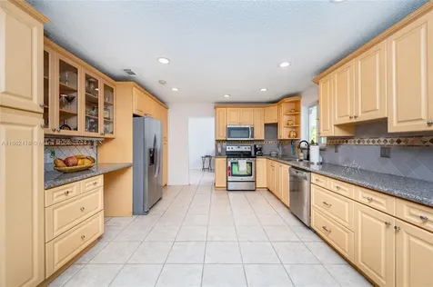 13015 SW 2nd Terrace Miami FL 33184