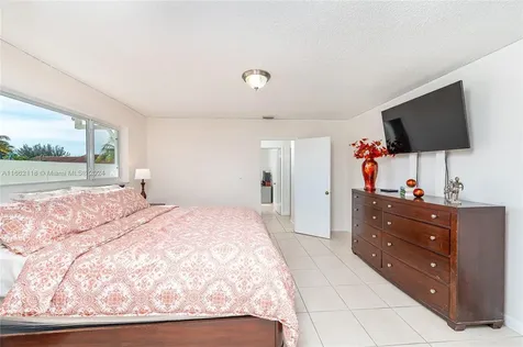 13015 SW 2nd Terrace Miami FL 33184