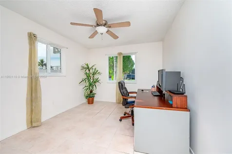 13015 SW 2nd Terrace Miami FL 33184