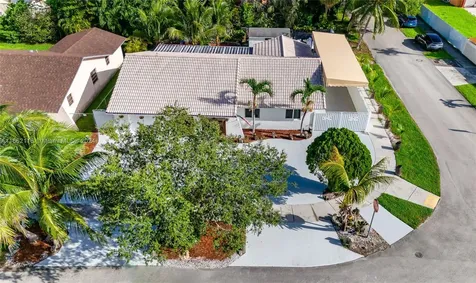 13015 SW 2nd Terrace Miami FL 33184