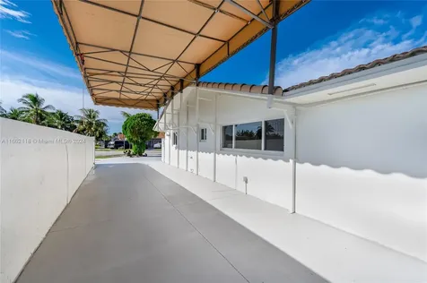 13015 SW 2nd Terrace Miami FL 33184