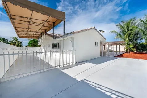 13015 SW 2nd Terrace Miami FL 33184