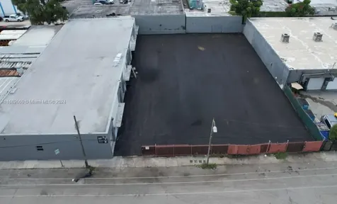 1740 NW 22nd Street Miami FL 33142