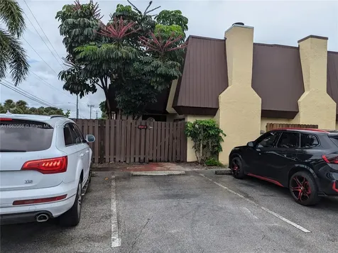 3514 Gardens East Drive Palm Beach Gardens FL 33410