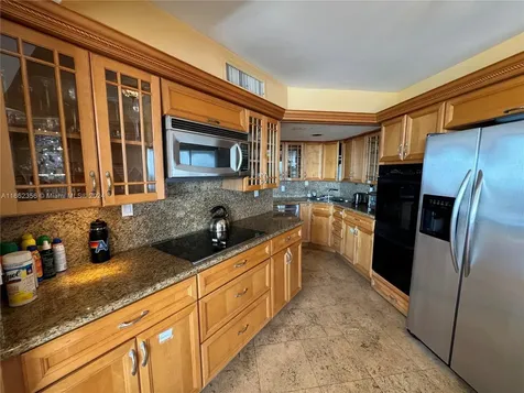 5151 Collins Avenue Miami Beach FL 33140