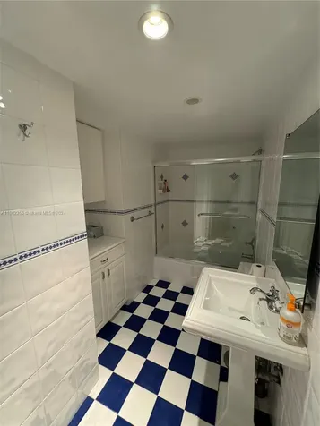 5151 Collins Avenue Miami Beach FL 33140