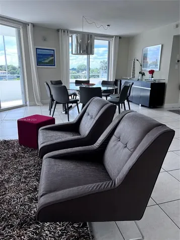 5161 Collins Avenue Miami Beach FL 33140