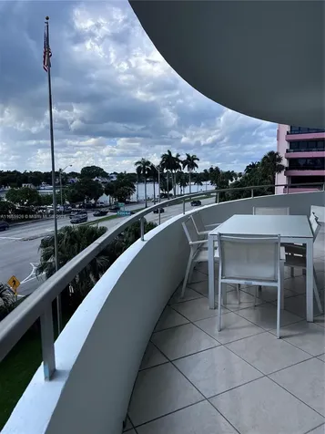 5161 Collins Avenue Miami Beach FL 33140
