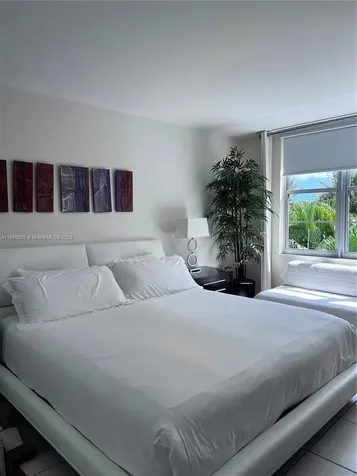 5161 Collins Avenue Miami Beach FL 33140
