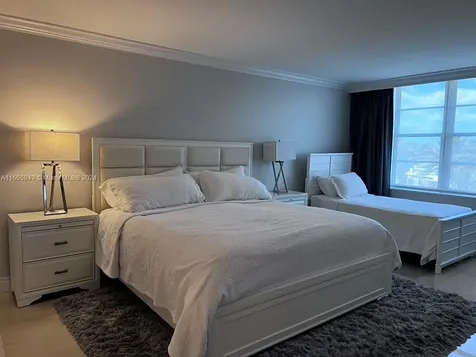 5161 Collins Avenue Miami Beach FL 33140