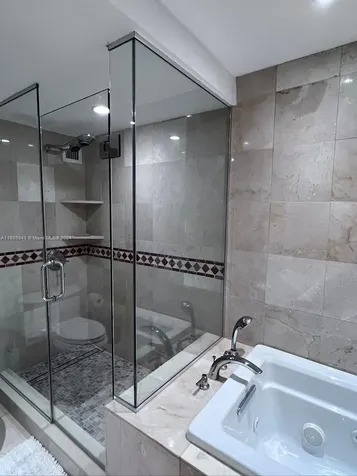 5161 Collins Avenue Miami Beach FL 33140