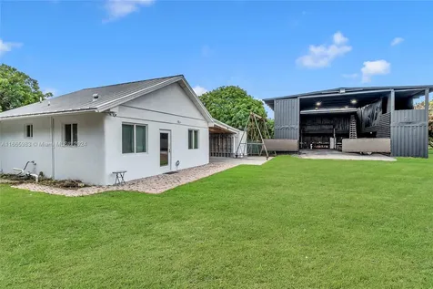 15388 SW 260th Street Homestead FL 33032