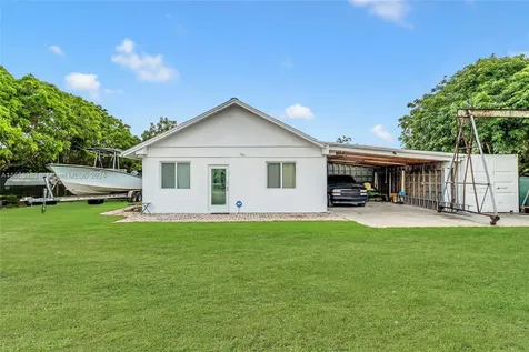 15388 SW 260th Street Homestead FL 33032