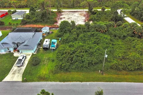 4137 Chippewa Street Port Charlotte FL 33981