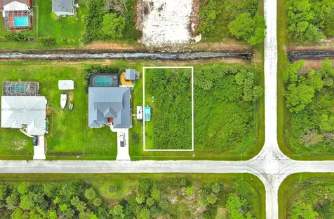 4137 Chippewa Street Port Charlotte FL 33981