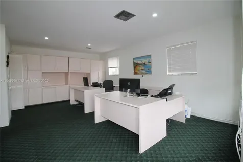 6884 Taft Street Hollywood FL 33024