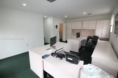 6884 Taft Street Hollywood FL 33024
