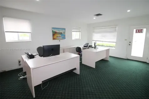 6884 Taft Street Hollywood FL 33024