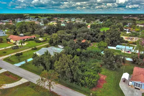 1 Gillespie Street Englewood FL 34223