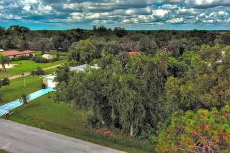 1 Gillespie Street Englewood FL 34223