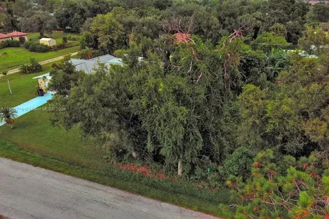 1 Gillespie Street Englewood FL 34223