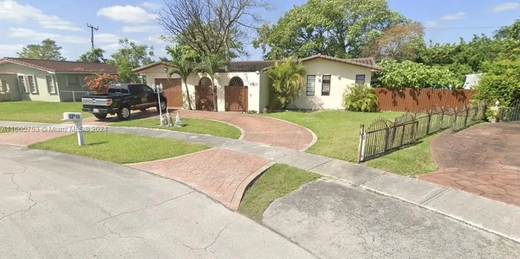 5912 SW 108th Court Miami FL 33173