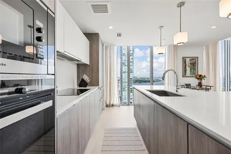 2900 NE 7th Avenue Miami FL 33137