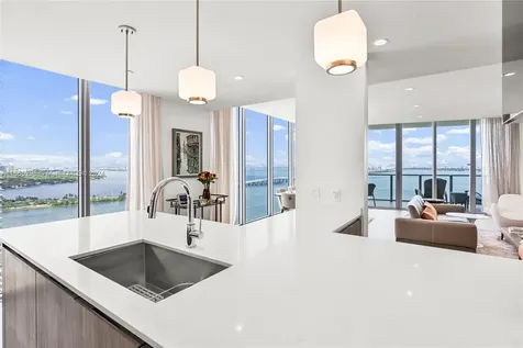 2900 NE 7th Avenue Miami FL 33137