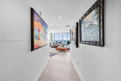 2900 NE 7th Avenue Miami FL 33137