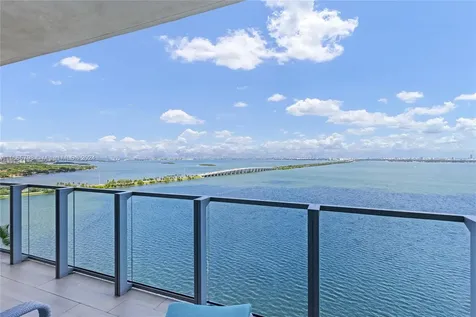 2900 NE 7th Avenue Miami FL 33137
