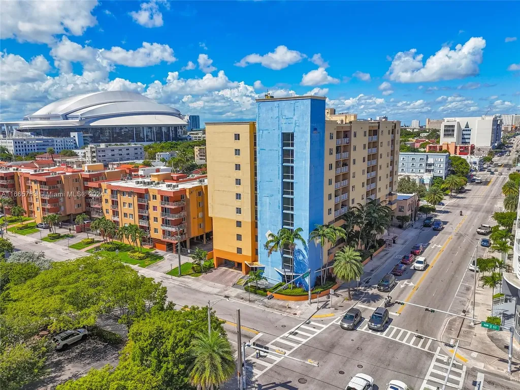 218 NW 12th Avenue Miami FL 33128
