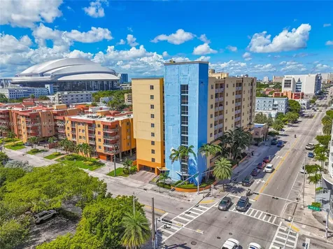 218 NW 12th Avenue Miami FL 33128