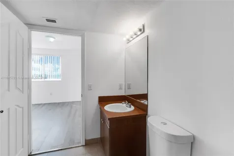 218 NW 12th Avenue Miami FL 33128
