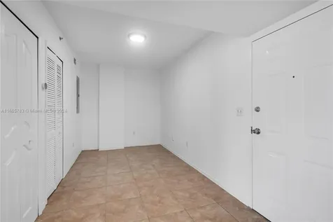 218 NW 12th Avenue Miami FL 33128